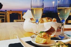 Poesia Restaurant And Bar